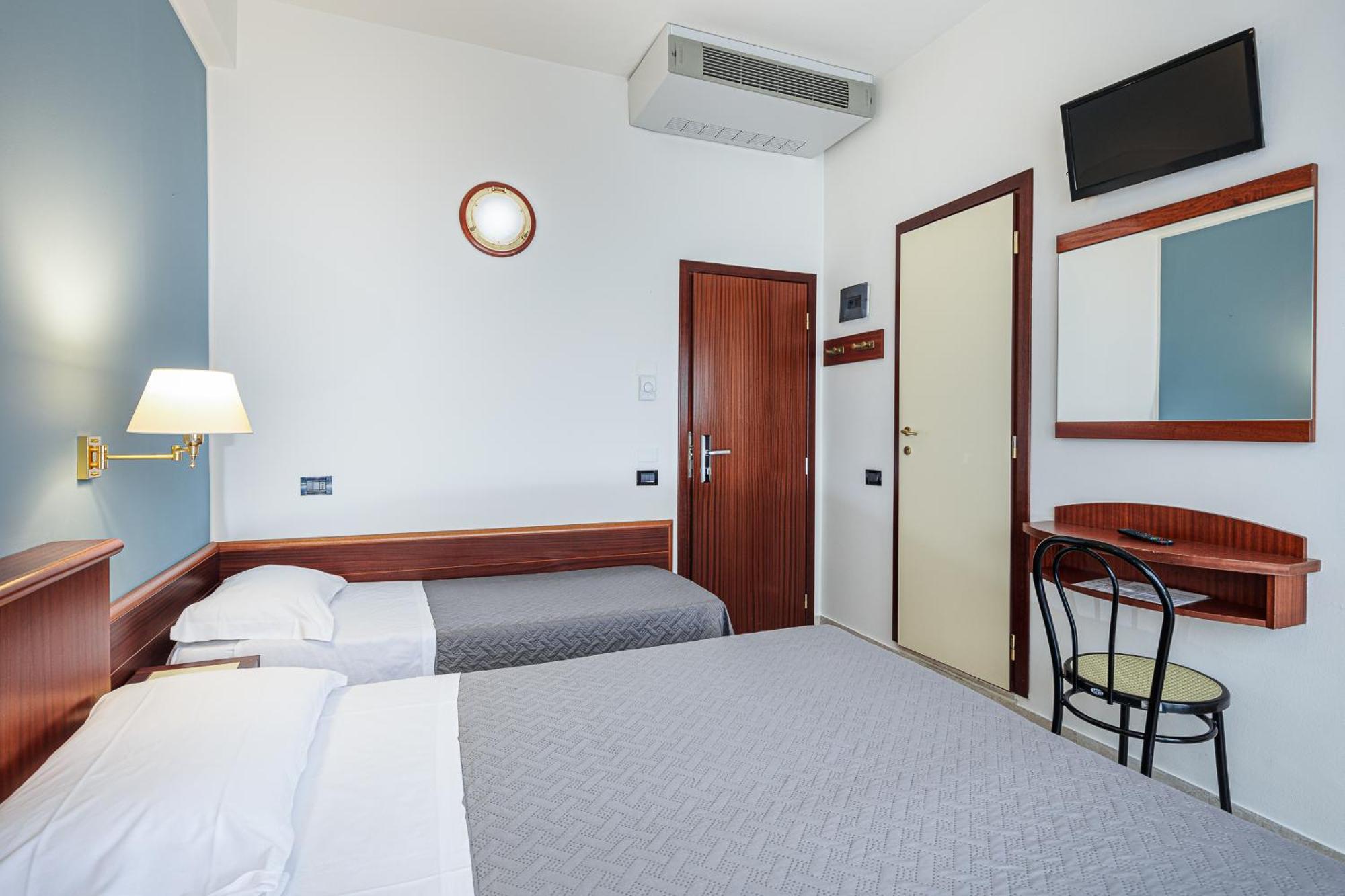 Hotel Avana Riccione Exterior foto